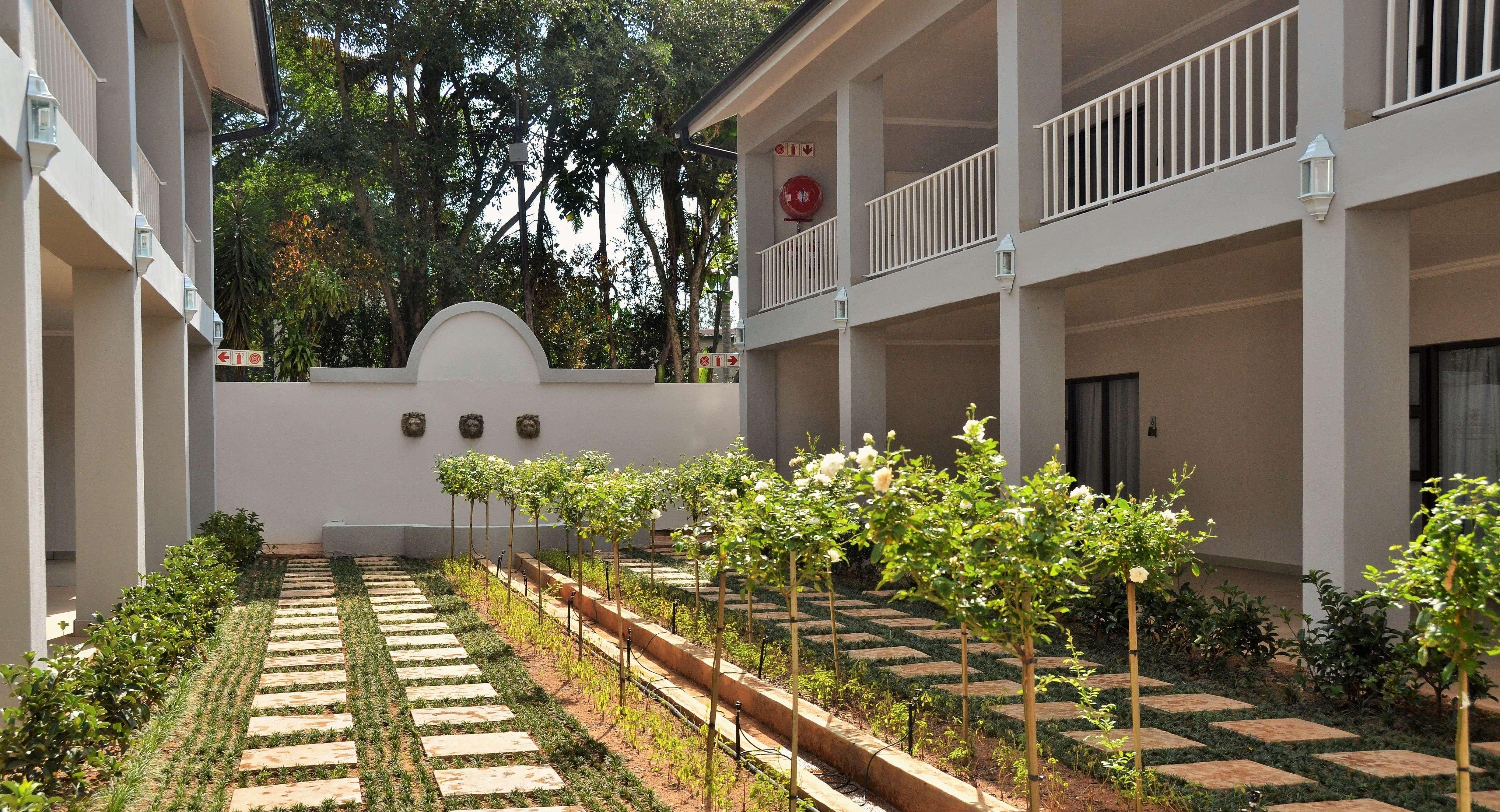Country Boutique Hotel Уайт Ривър Екстериор снимка