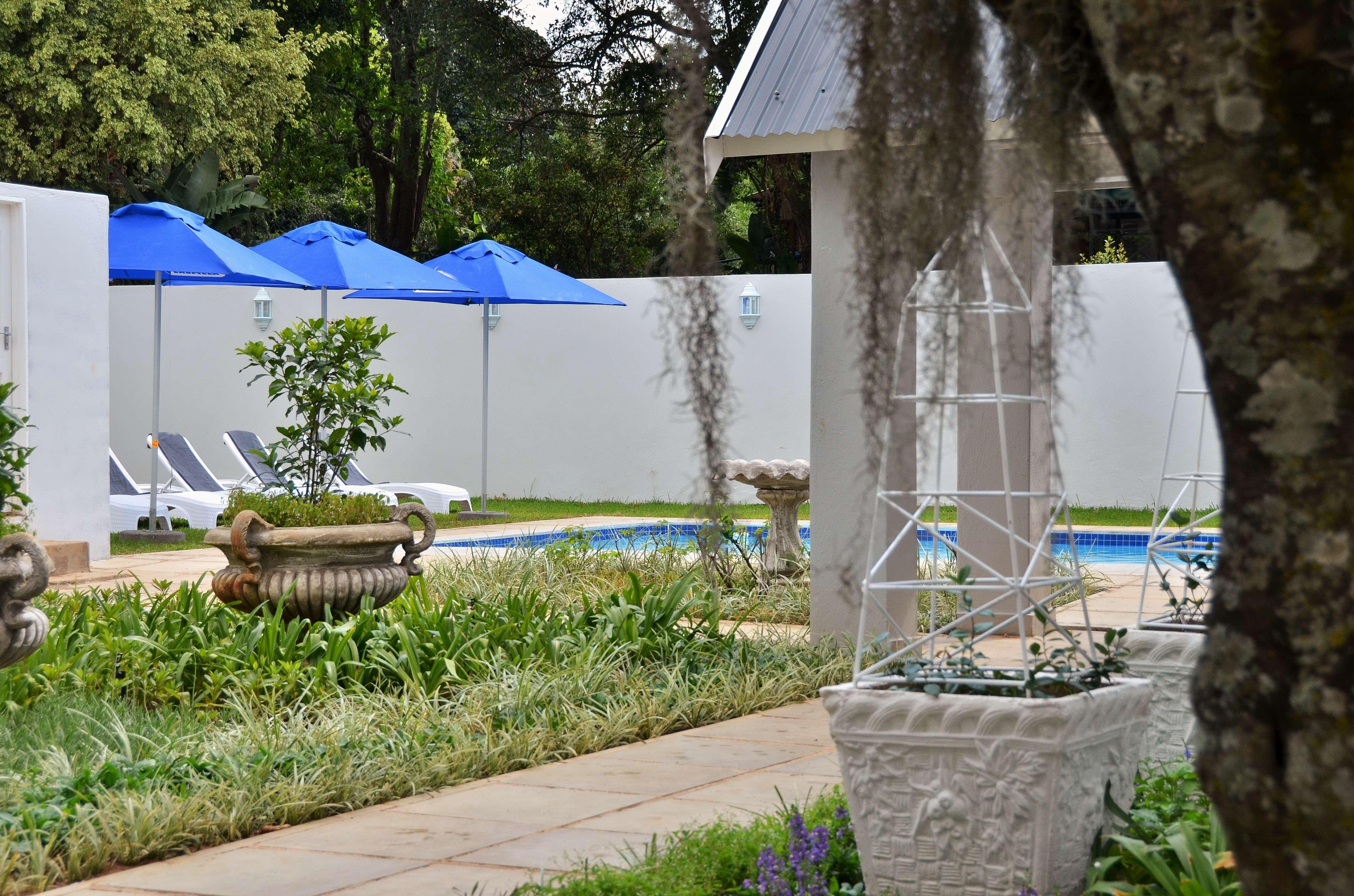 Country Boutique Hotel Уайт Ривър Екстериор снимка